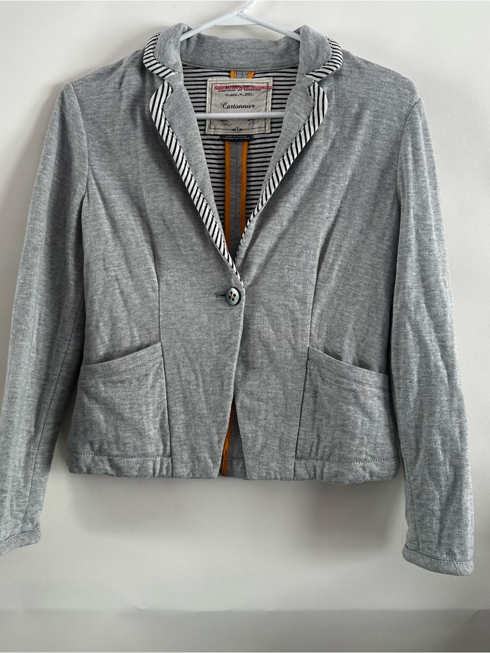 Cartonnier‎ Light Gray Knit Single-Button Blazer with Striped Trim